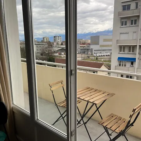 Alpes Nest -duplex 2 3 Lits Parking Gratuit Clim Mobile Grenoble